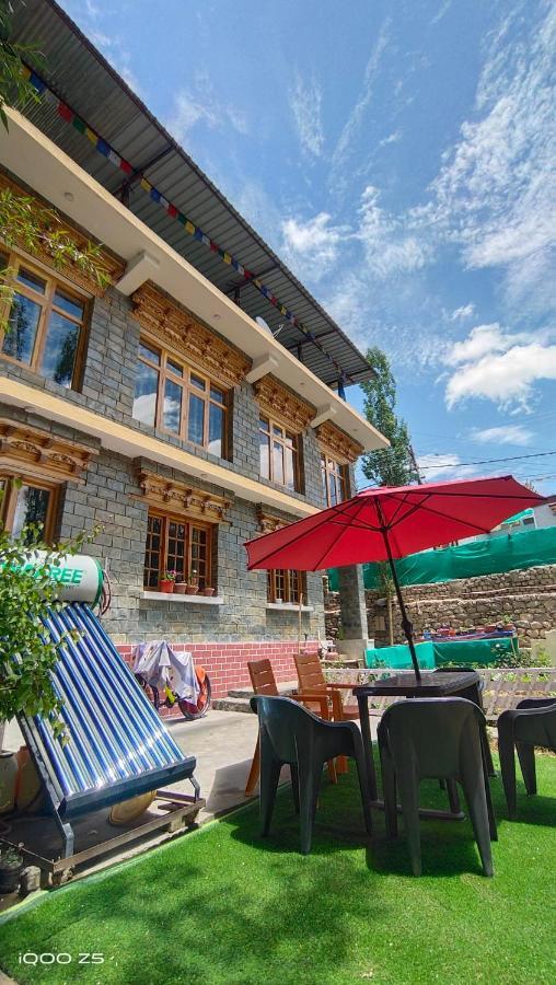 Hidden Leaf Homestay Лех Экстерьер фото