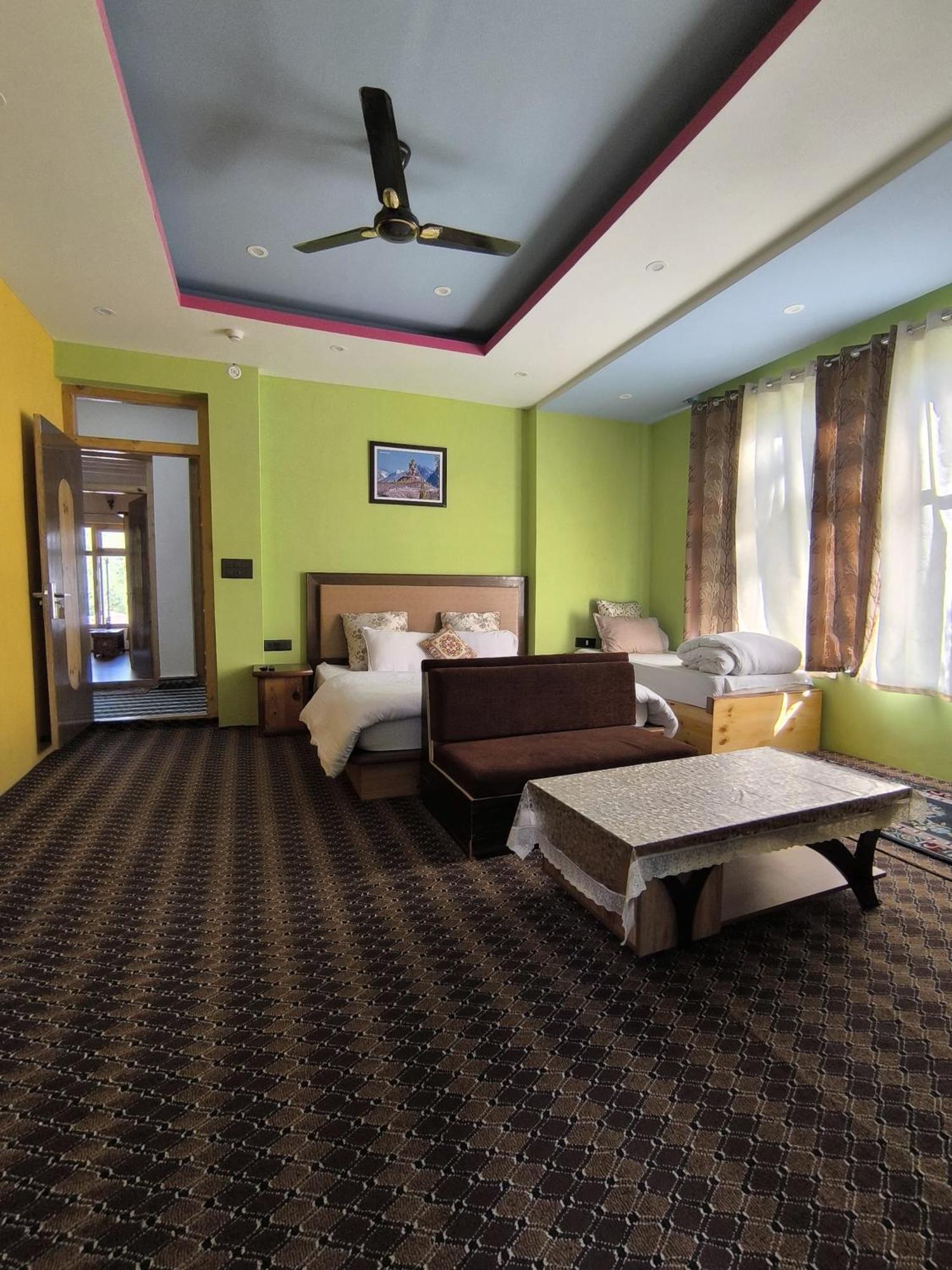 Hidden Leaf Homestay Лех Номер фото